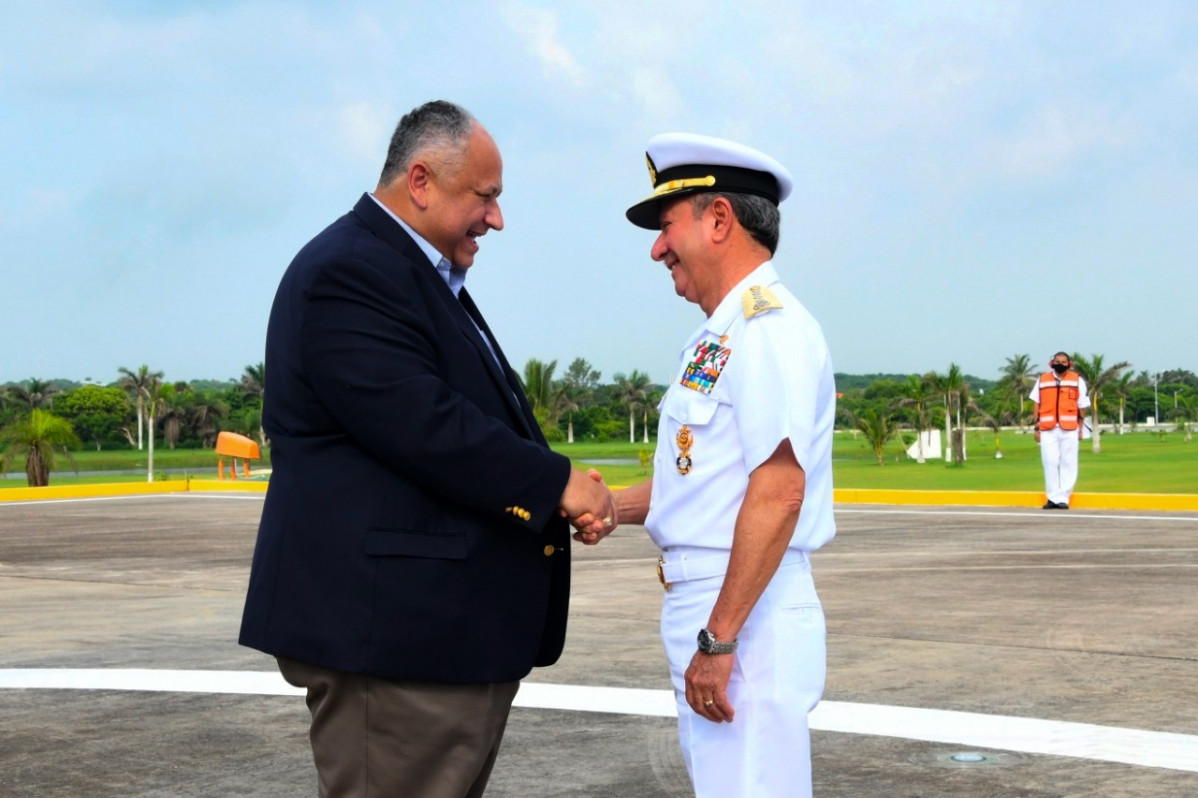 Secretarios de Marina de EE.UU. y México acuerdan reforzar colaboración militar