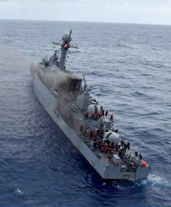 BAPGuise IncendioCuartoMaquinas 17jul2022 Rimpac2022 MarinaNacionalFrancia