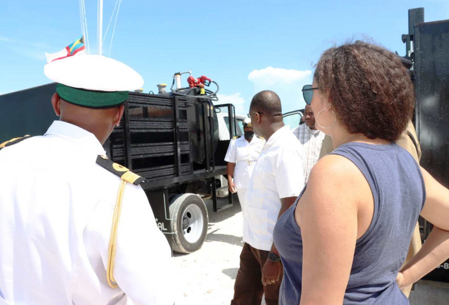 Bahamas FzaDefensa EEUUdonacion RBDF