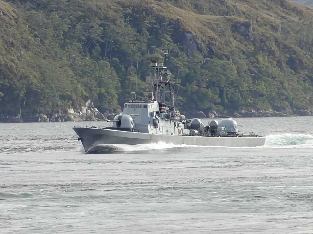 LM30 Casma en canales australes Foto Armada de Chile