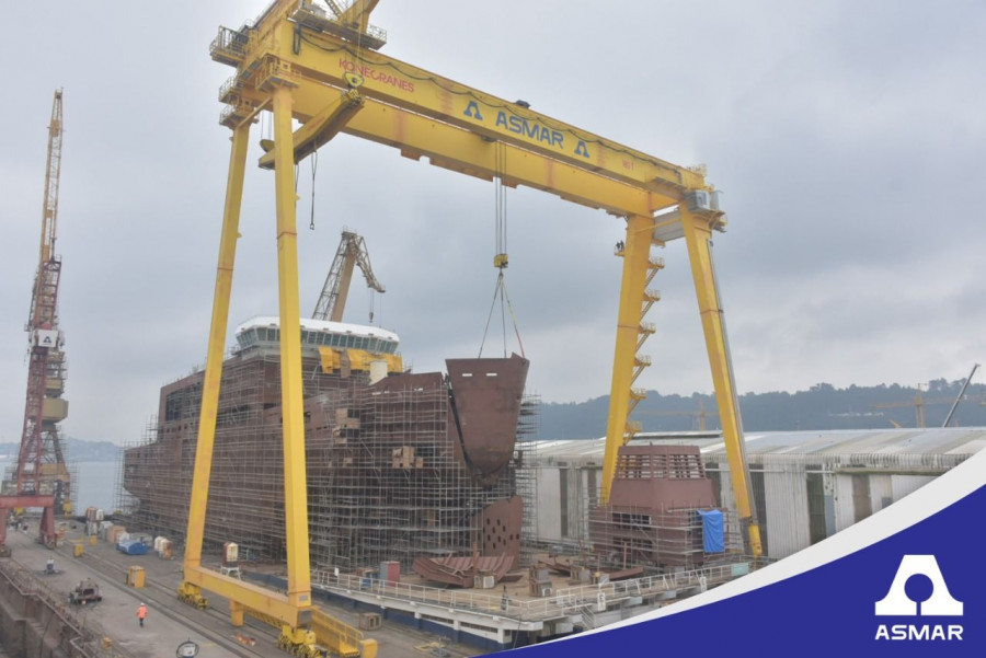 Instalación de la proa en el rompehielos Almirante Óscar Viel Foto Asmar