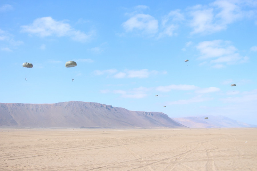 Certificación de Paracaidistas año 2022 en la VI División Foto Ejército de Chile