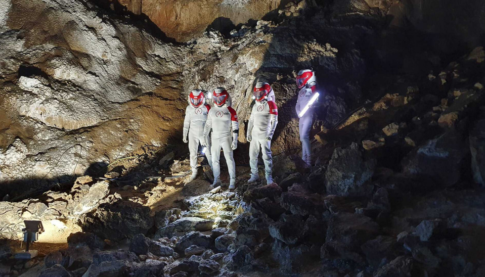 Una cueva cántabra actúa como réplica de Marte en la Tierra
