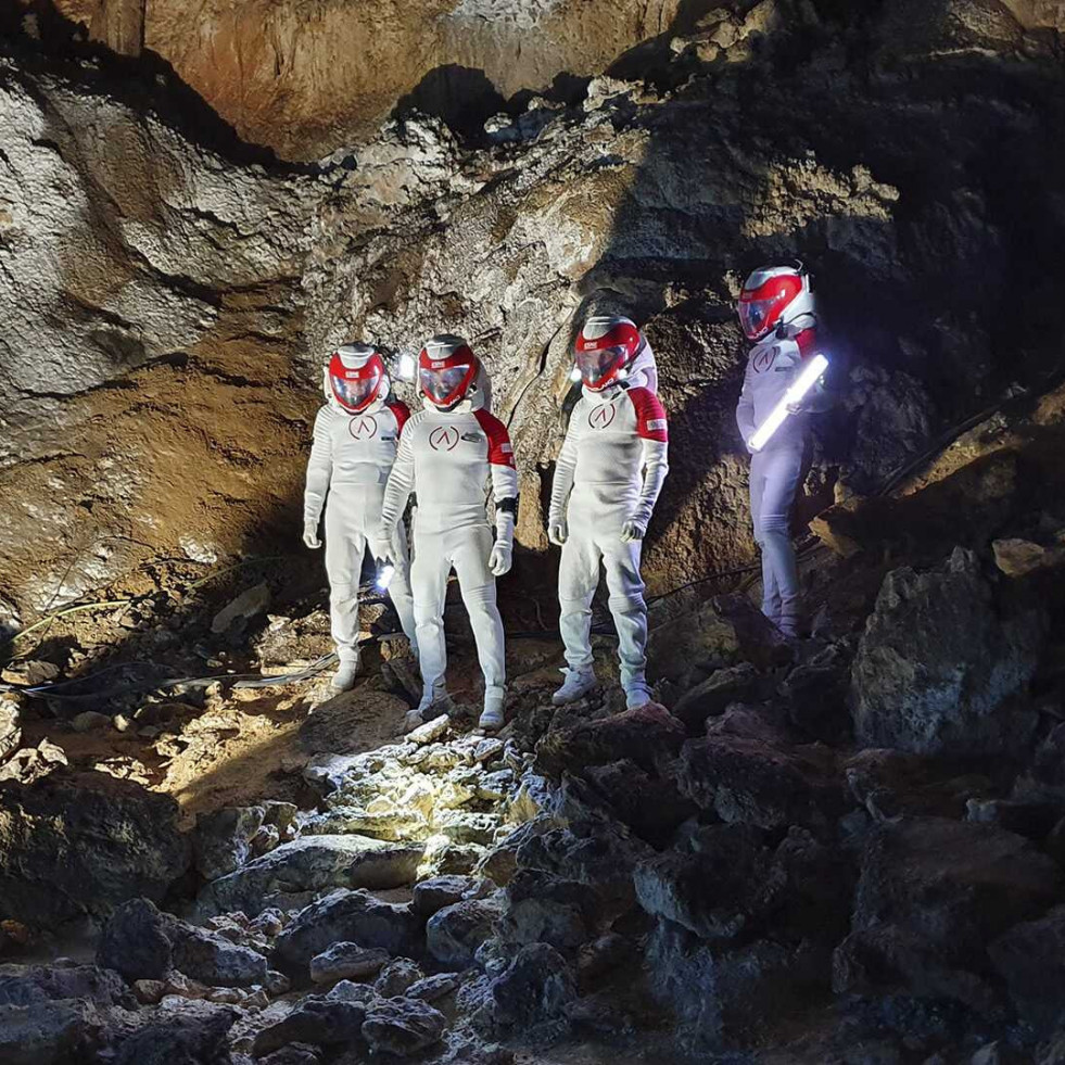 Una cueva cántabra actúa como réplica de Marte en la Tierra