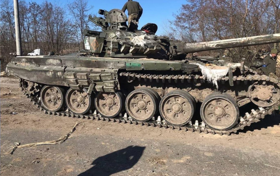Carro de combate ruso dañado en Ucrania. Foto Oryx
