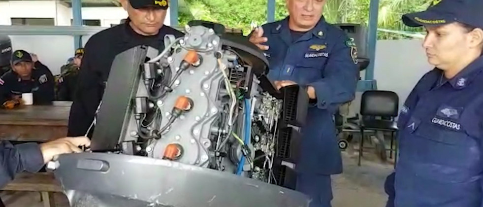 Curso de lanchas y motores en Costa Rica