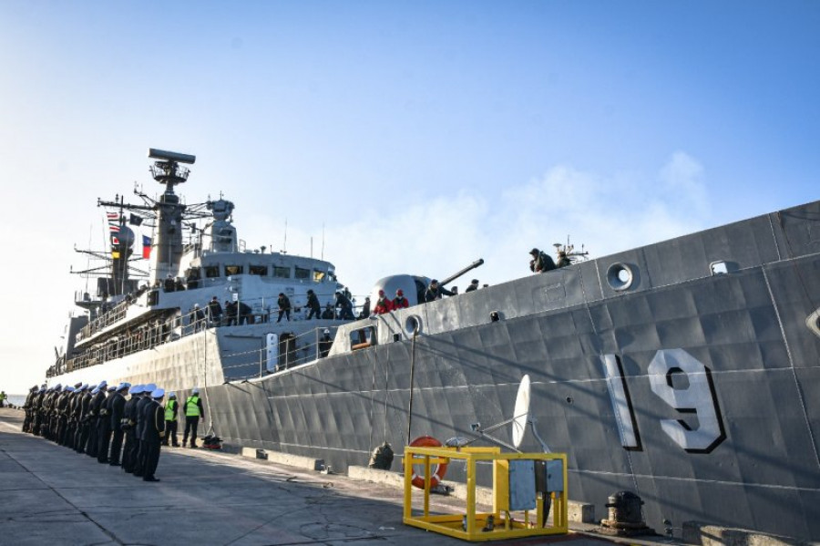Zape de FF 19 Almirante Williams desde Punta Arenas Foto Armada de Chile