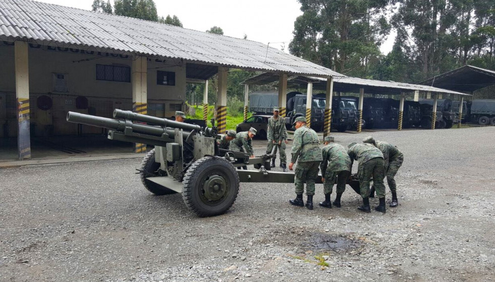 M2A1. Forto Ejército del Ecuador