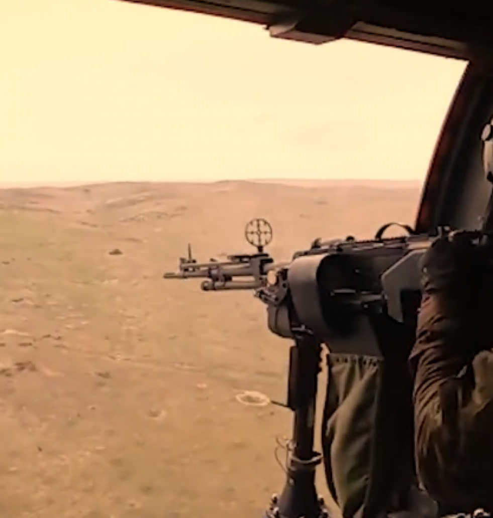 Ametralladora helicoptero cougar irak