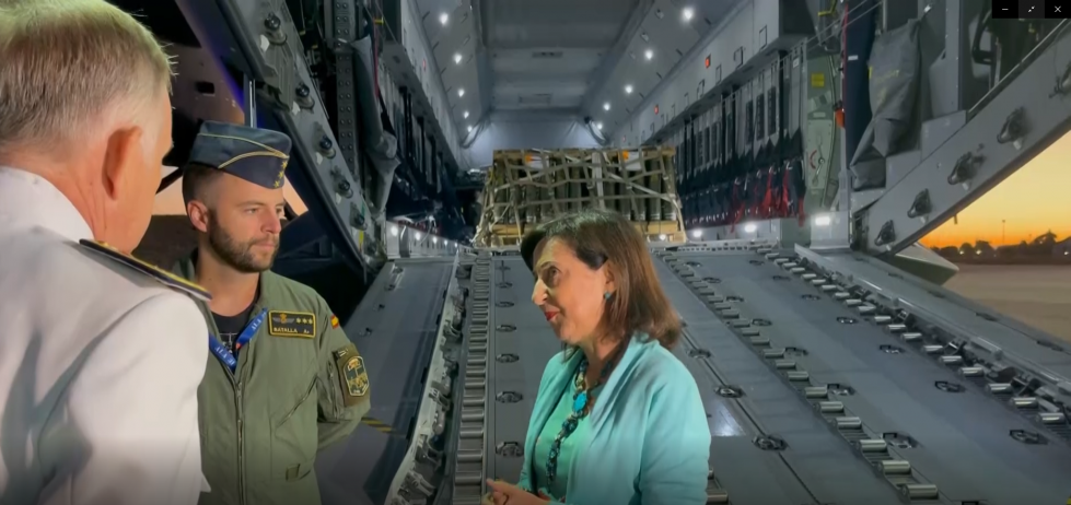Robles en Torrejon envio A400M municion para Ucrania Foto Ministerio de Defensa