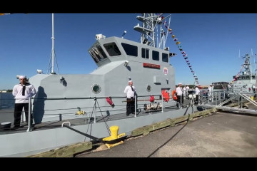 Uruguay recibe las tres lanchas patrulleras Marine Protector transferidas por EEUU
