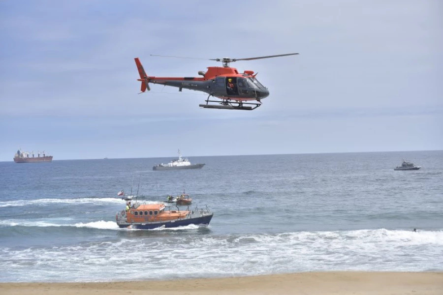 H125 temporada de playas 2021 2022 foto Armada de Chile