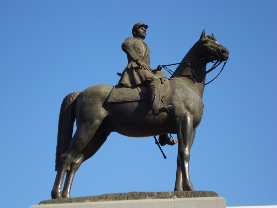Manuel Baquedano estatua