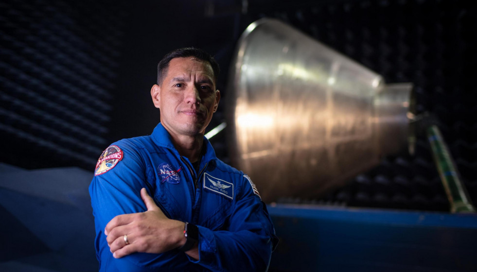 El primer astronauta salvadoreño llega a la EEI en una nave rusa