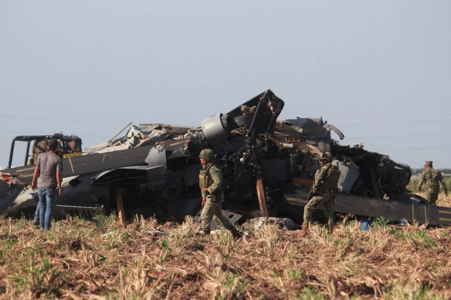 Restos del Black Hawk de la Armada de México que se estrelló el 15 de julio