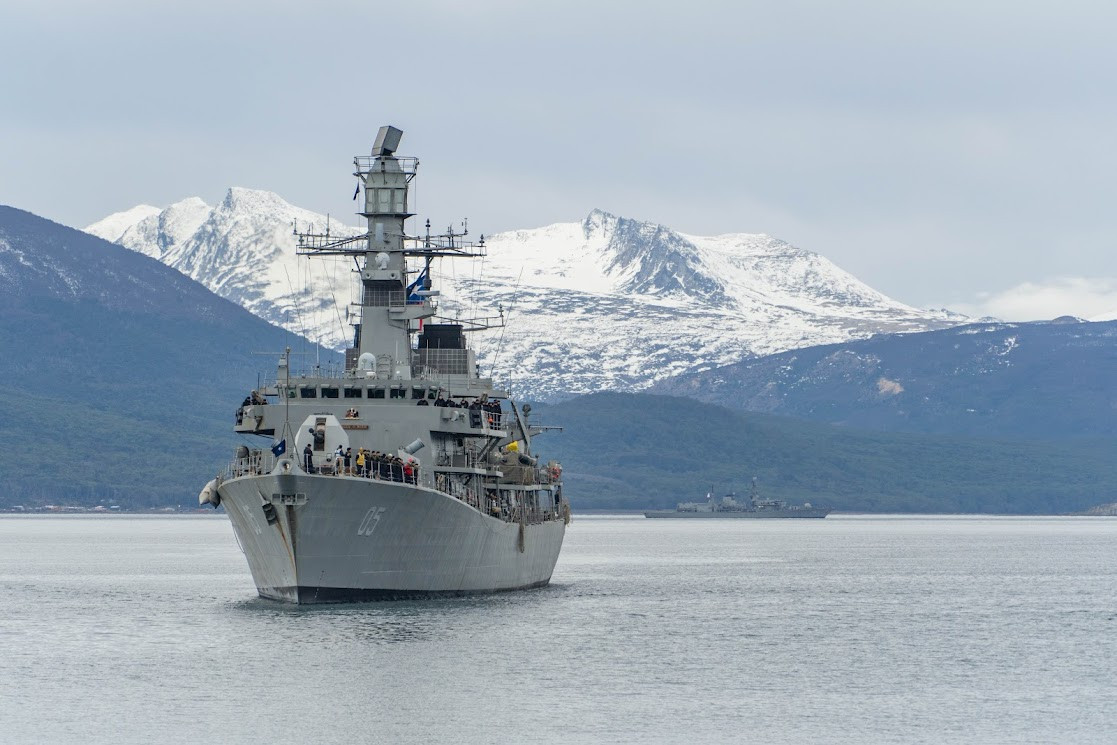Fragatas Type 23 en Puerto Williams Foto Armada de Chile