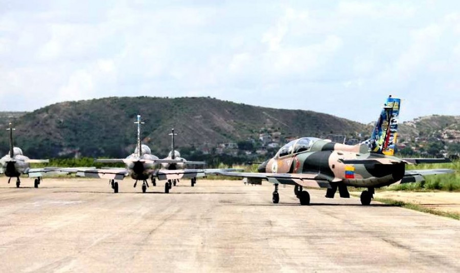 Venezuela AvMilitar K 8W PrensaFANB