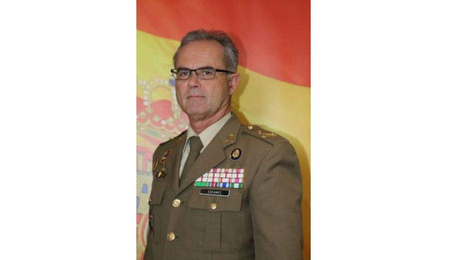 Teniente general escamez