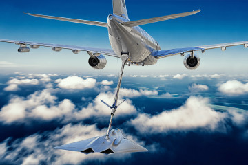 Recreación de un caza de sexta generación NAGD repostando de un avión LMXT. Imagen Lockheed Martin