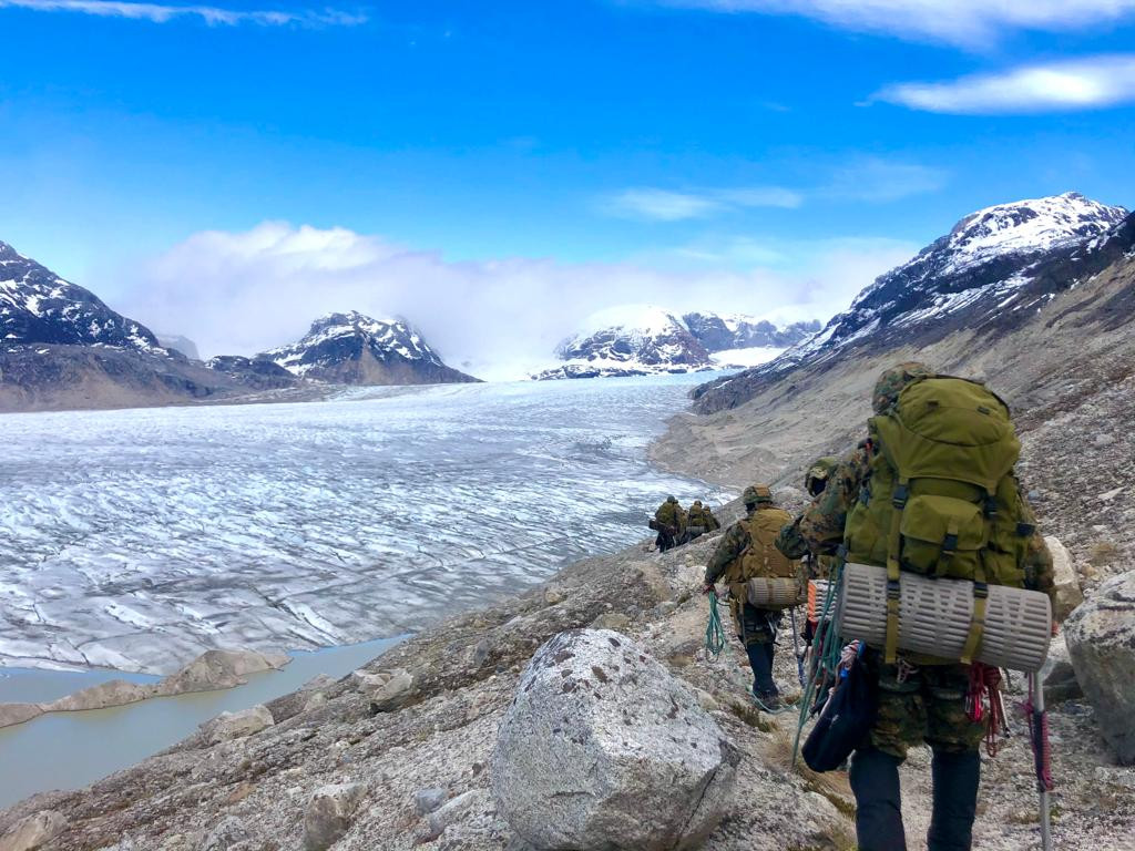 CAD Cochrane ejercicio en glaciares Foto Eju00e9rcito de Chile 006