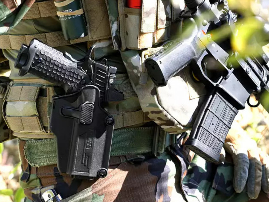 Funda AM UH Per Fit Foto Taiwan Gun