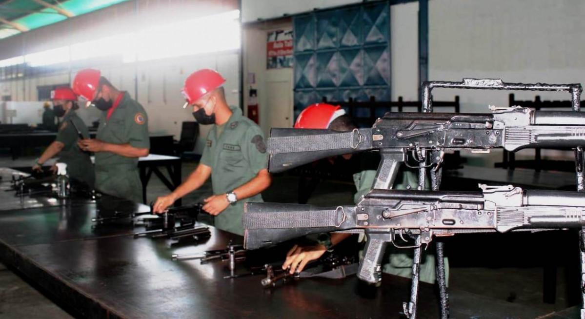 Venezuela Ejercito mantenimientoAK 103 EV