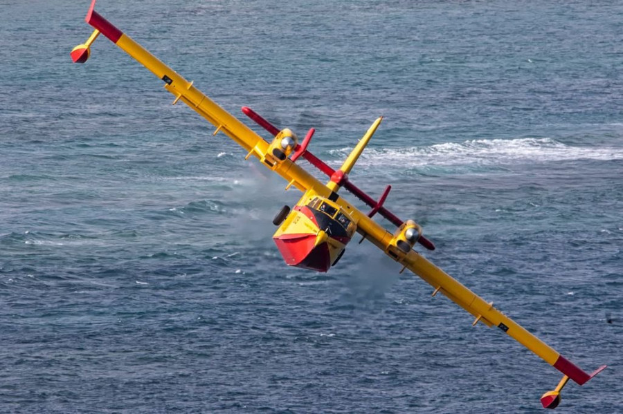 Avion apagafuegos ejercito del aire