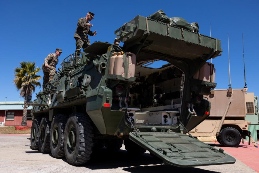 NZLAV 8x8 de la Infantería de Marina de la Armada de Chile Foto  Sgt Colton K. Garrett US Marine Corps
