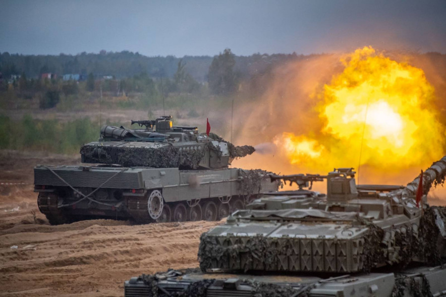 Carro de combate leopardo letonia