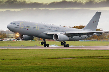 Avión A330 MRTT británico utilizando combustible SAF por primera vez en la historia. Foto Airbus