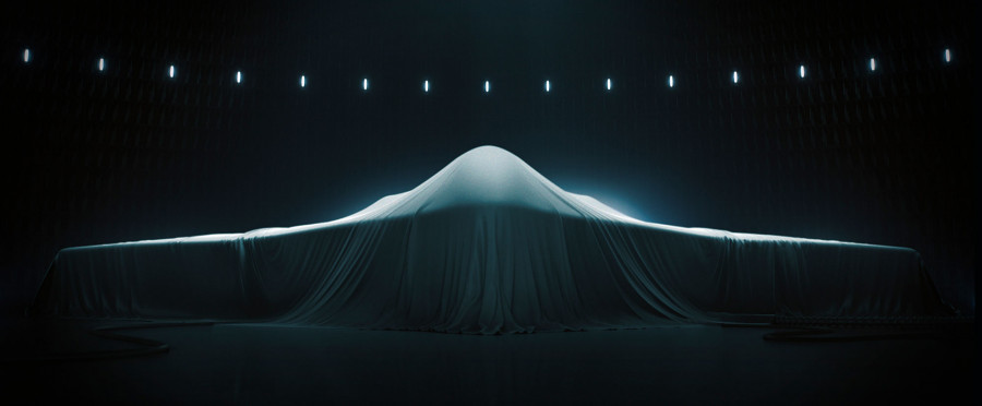 Recreación de un bombardero B 21 cubierto antes de su presentación. Foto Northrop Grumman