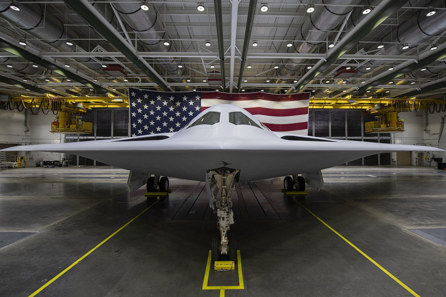 Primera imagen del nuevo bombardero B 21 Raider de Northrop Grumman. Foto USAF