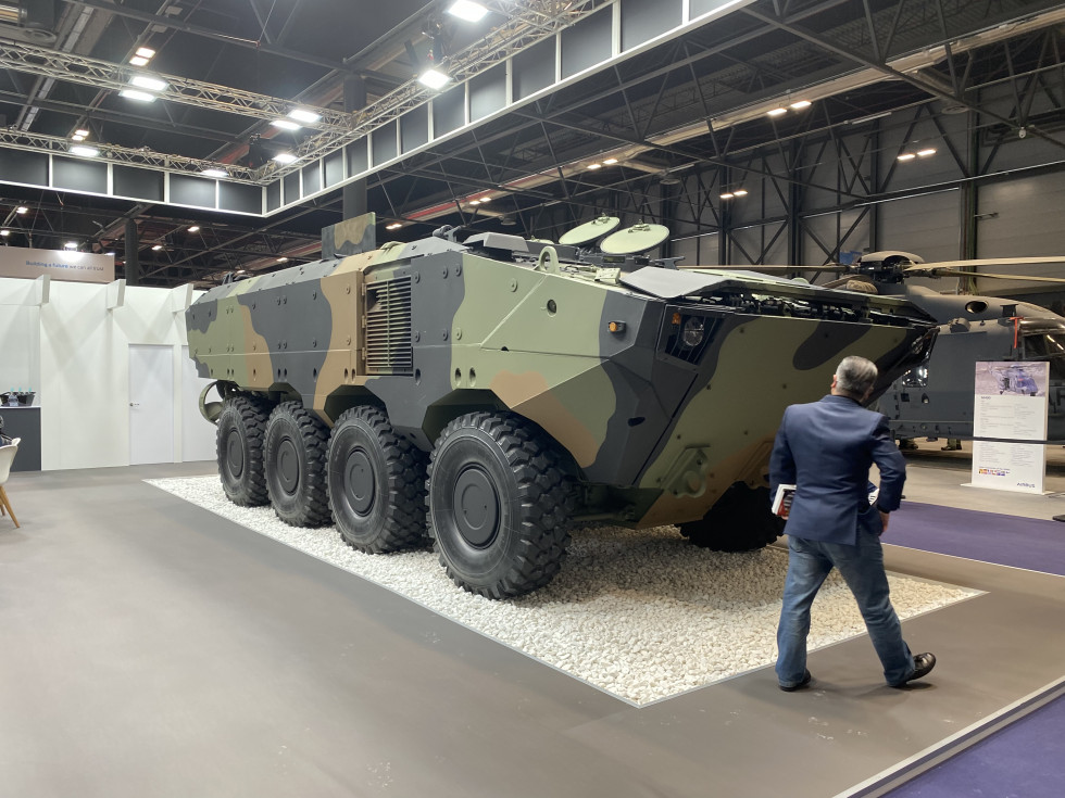 Nuevo blindado 8x8 Superav de IDV expuesto en la feria Feindef 2021. Foto Ginés Soriano Forte  Infodefensa