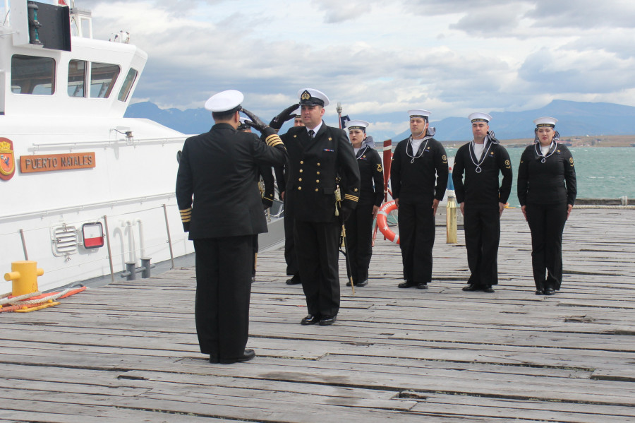 Ceremonia de cambio de mando en la LSG 1617 Puerto Natales Foto Armada de Chile