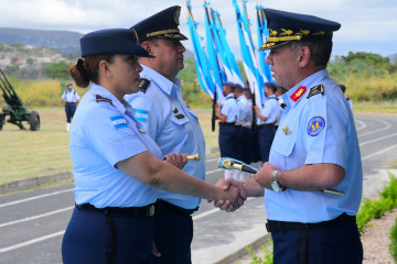 Honduras nombra a su primera comandante mujer en un base aérea