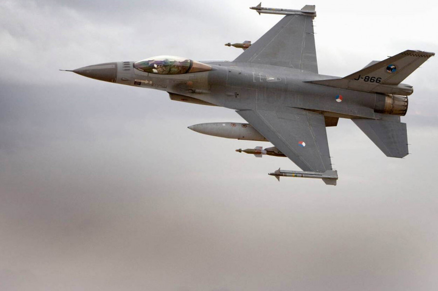 Avión de combate F 16 de Países Bajos. Foto Ministerio de Defensa neerlandés