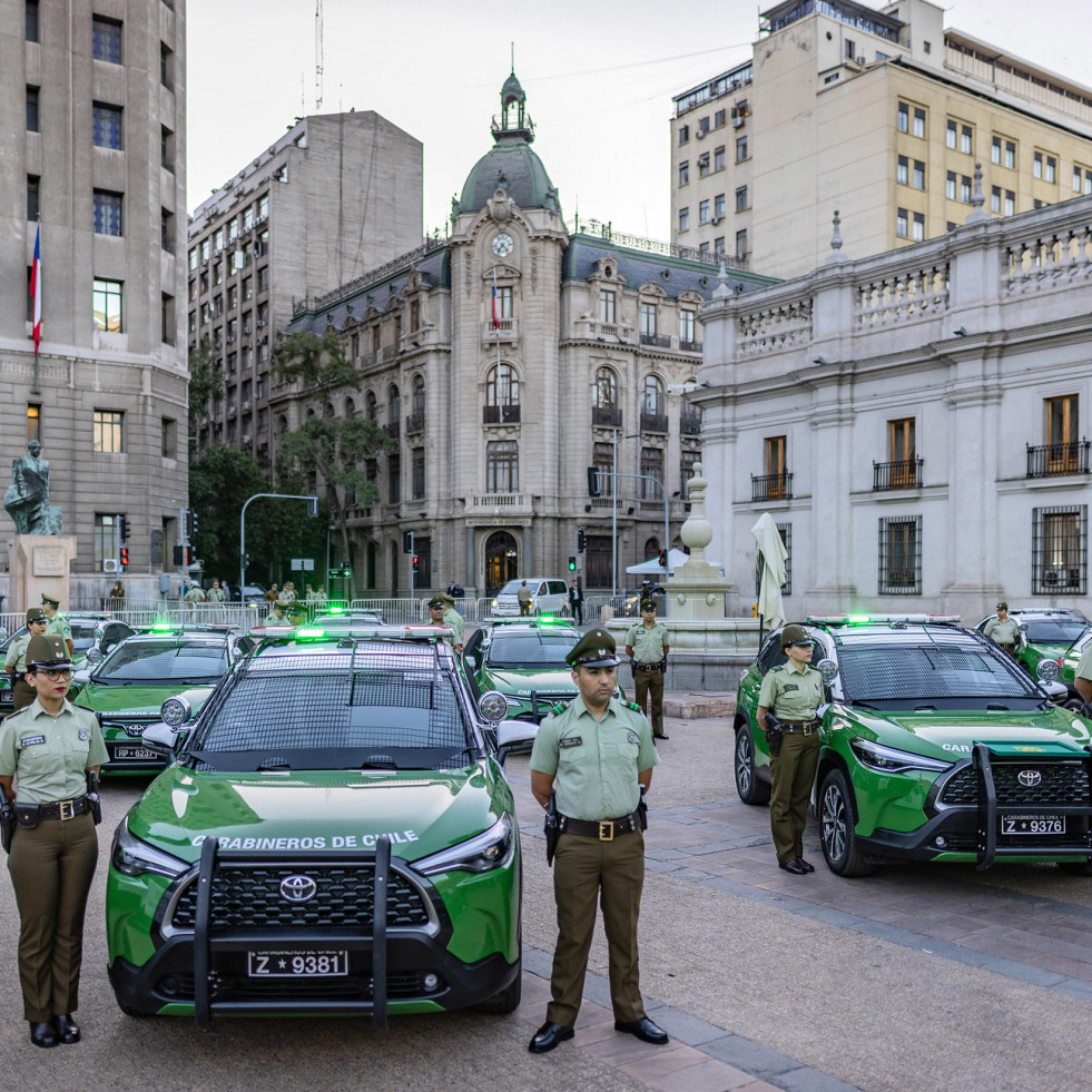 Entrega de vehículos Toyota a Carabineros Foto Ministerio del Interior y Seguridad Pública de Chile