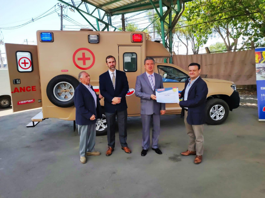 Entrega de ambulancia de Vespek Foto Embajada de Ucrania
