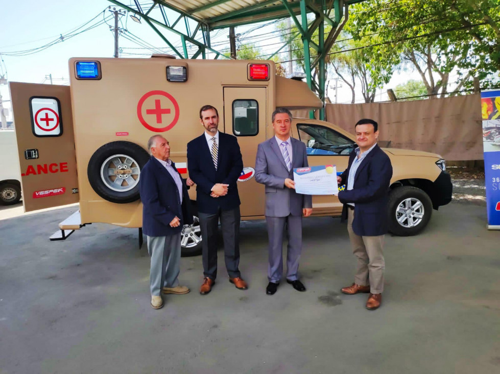 Entrega de ambulancia de Vespek Foto Embajada de Ucrania