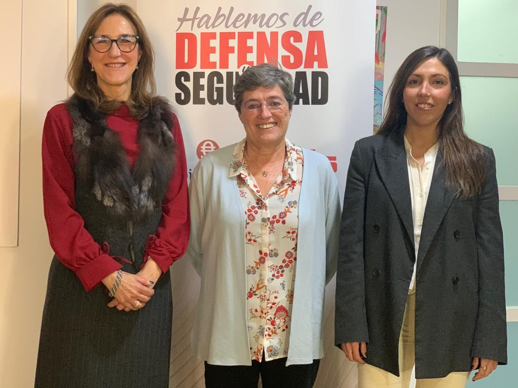 De izquierda a derecha, Silvia Lazcano, Paloma Lanza y Alicia Lapique