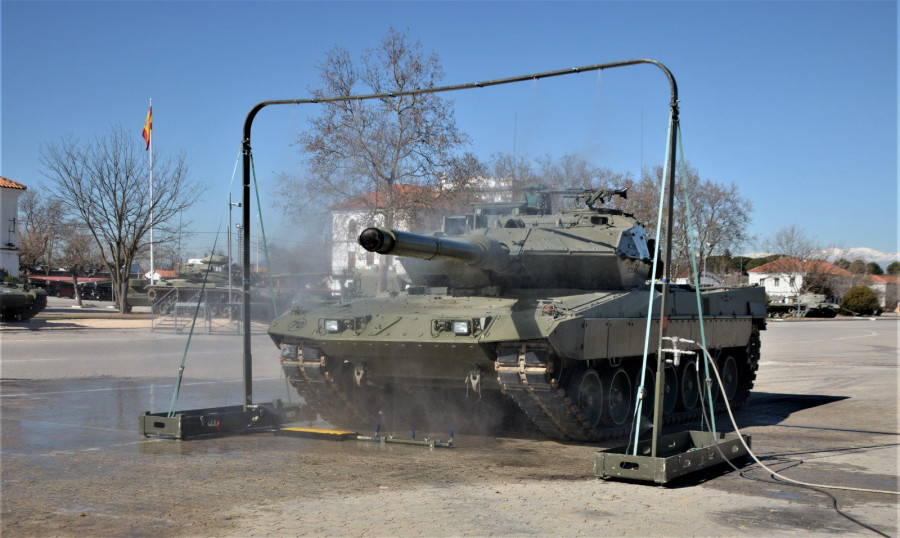 Descontaminacion carro leopard ejercito