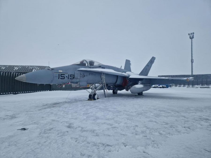 Caza F18 ejercito del aire en rumaniaV