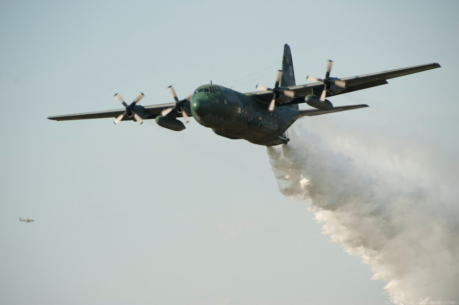 Avión C 130 Hercules equipado con sistema de extinción de incendios Maffs Foto Fuerza Aérea de Brasil