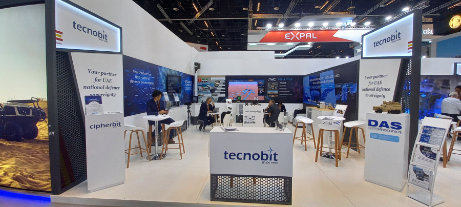 Stand de Tecnobit Grupo Oesia en IDEX 2023