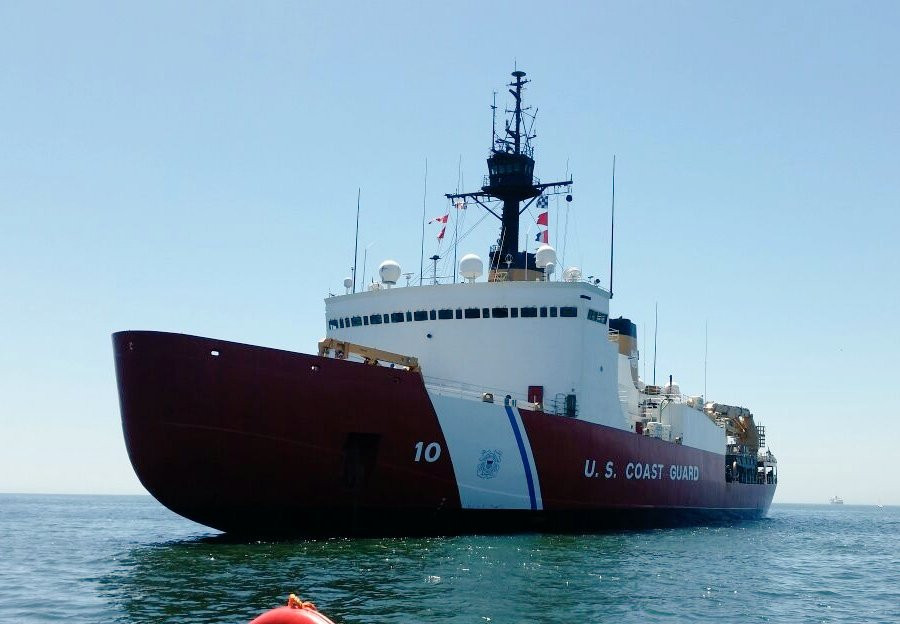 La anterior visita del rompehielsos Polar Star a Valparaíso fue en 2016 Foto Armada de Chile