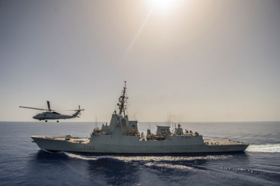 Fragata cristobal colón armada