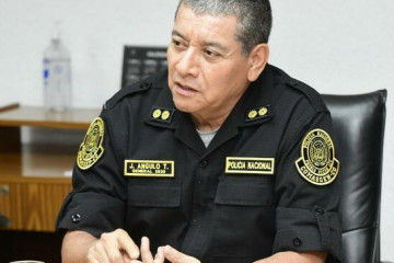 GeneralPNP JorgeLuisAnguloTejada NuevoComGePNP mar2023 MininterPeru