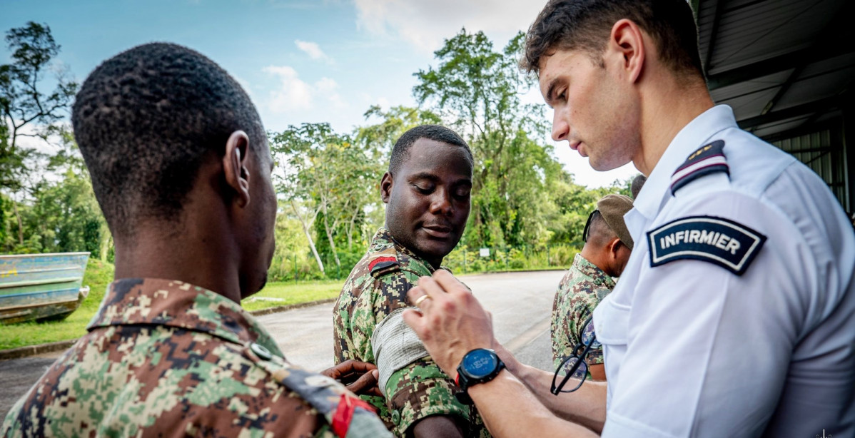 Surinam FzaTererrestre Medico EtatMajorArmees