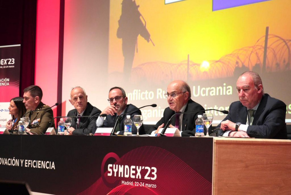 De izquierda a derecha, Raquel Miguel, Pedro Torreño, Alberto Corres, Jesús Díez, Juan Montenegro y Carlos Calvo