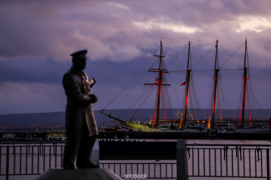 El buque escuela Juan Sebastián de Elcano en Punta Arenas Foto Gonzalo Bertolotto